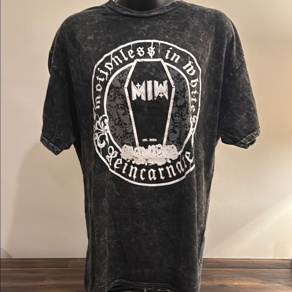MENs Motionless in White Mens T-Shirt Reincarnate MIW Circle Coffin Band Tee